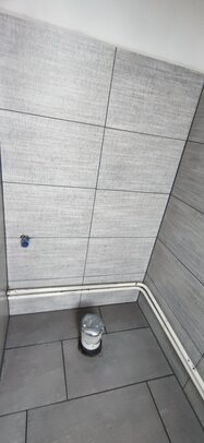 Rekonstrukce toalety střední čechy včetne omítek